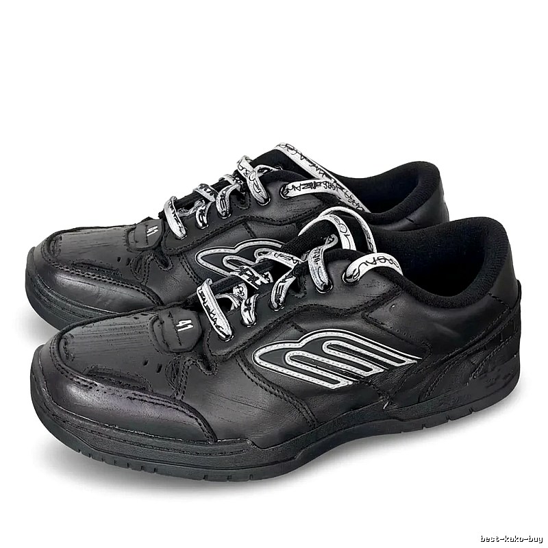 Balenciaga retro-style black shoes