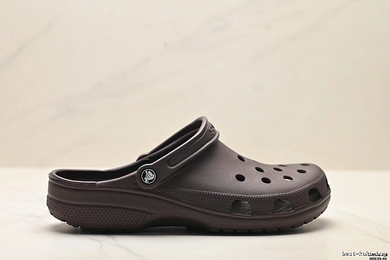 Crocs Classic Clog in Dark Brown