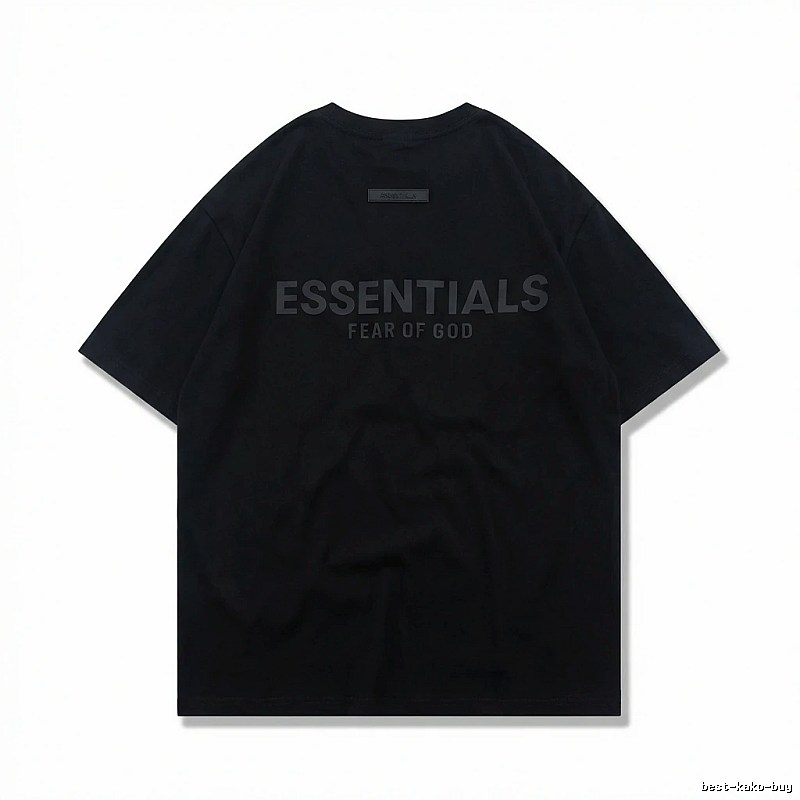 ESSENTIALS minimalist style black T-shirt