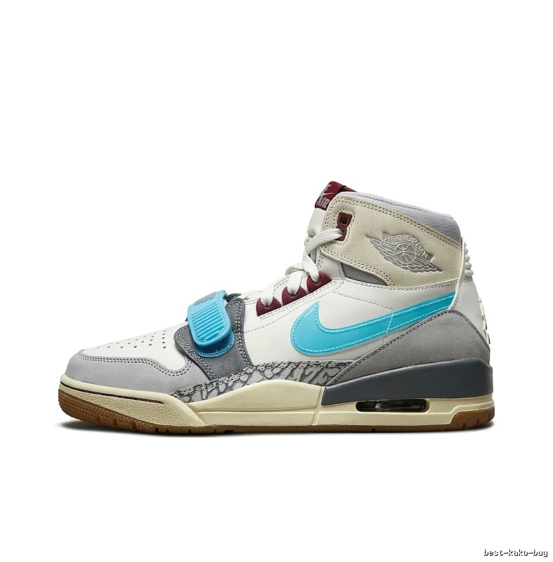 Jordan series retro-style white and blue sports shoes