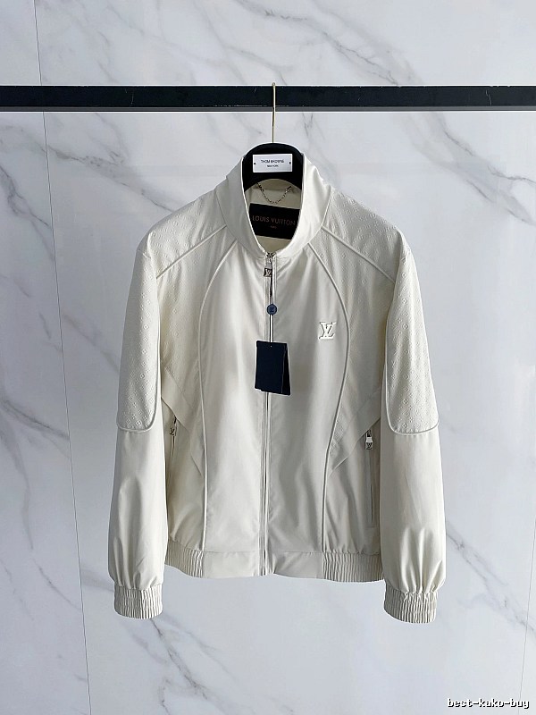 Light Jacket by Arc’teryx with Cream Zip Jacket with Small
