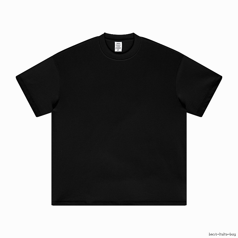 Logo Detail Plain white T-shirt Minimal White Short with Relaxed Feel