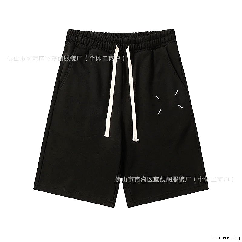 Maison Margiela minimalist style black shorts