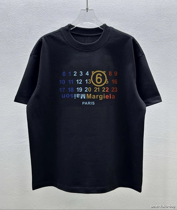 Maison Margiela MM6 Numeric Print Edgy Black Short-sleeve T-shirt