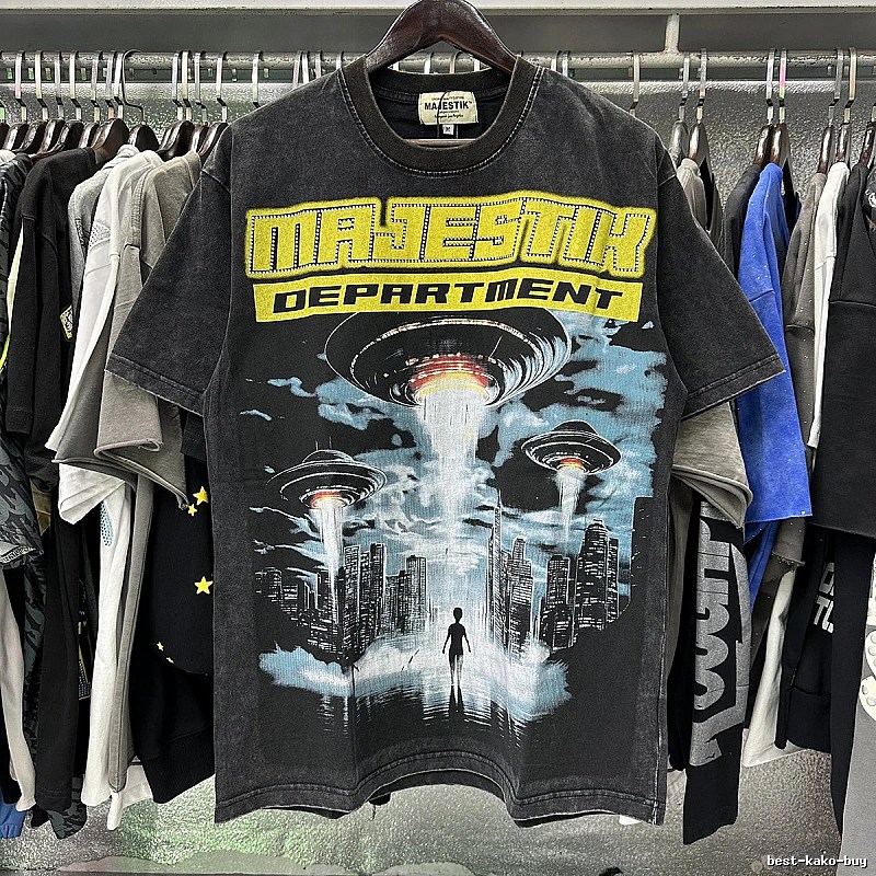 MAJESTIK Flying Saucer Print Vintage Washed Black T-Shirt