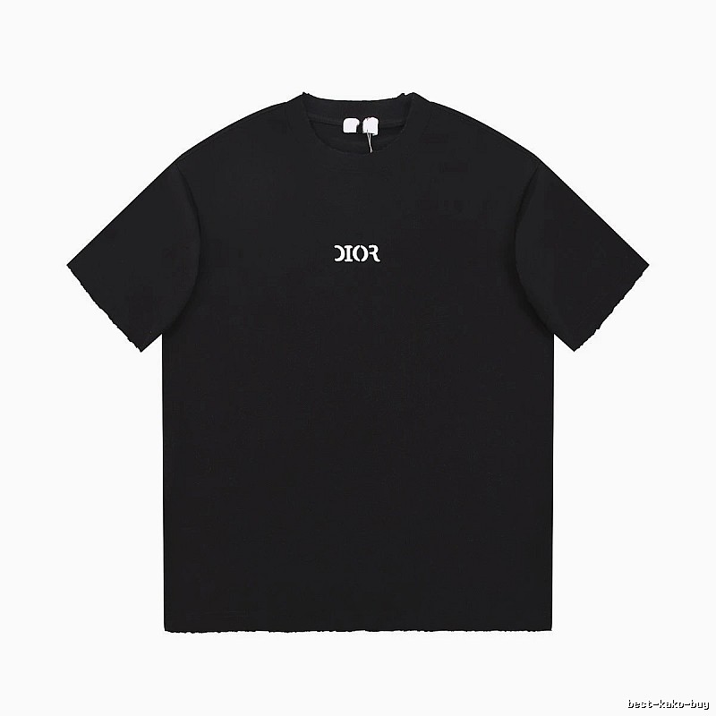 Minimalist Black Short-sleeve T-shirt with Dior Lettering