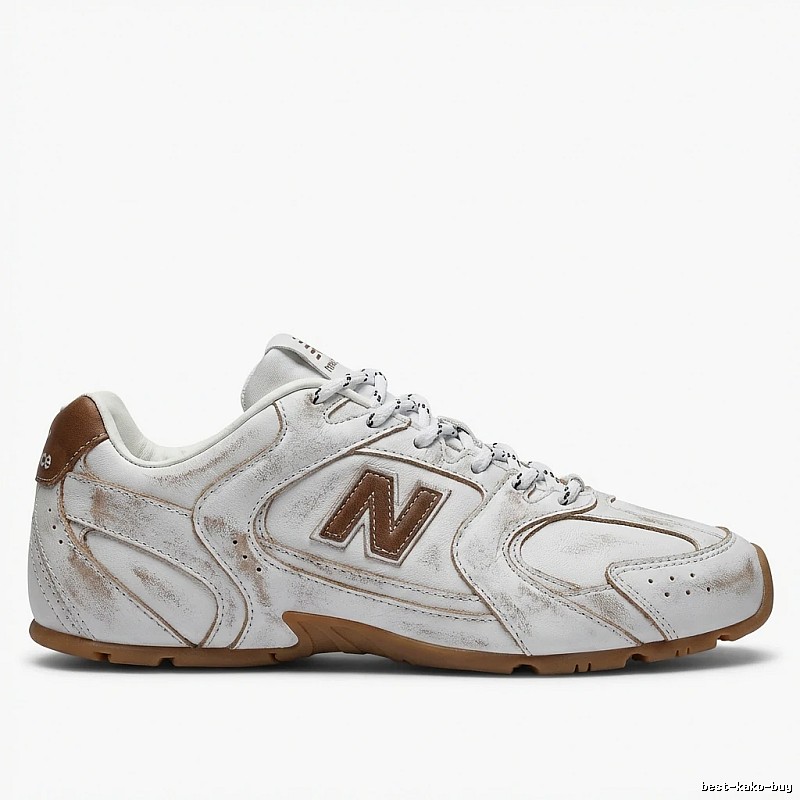 Miu Miu minimalist style white shoes