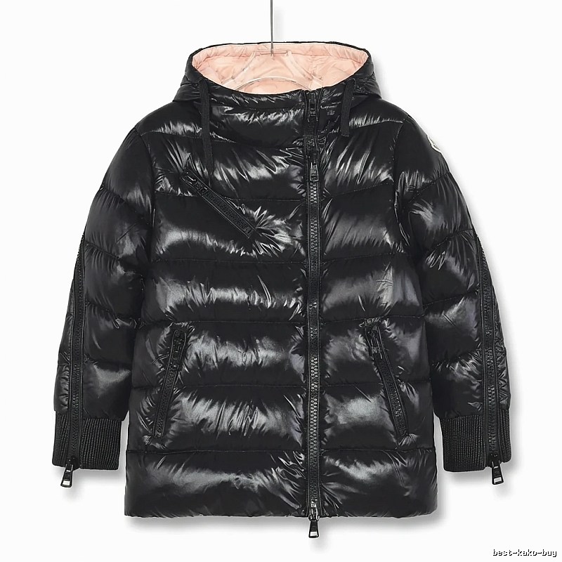 Moncler shiny and stylish black down jacket