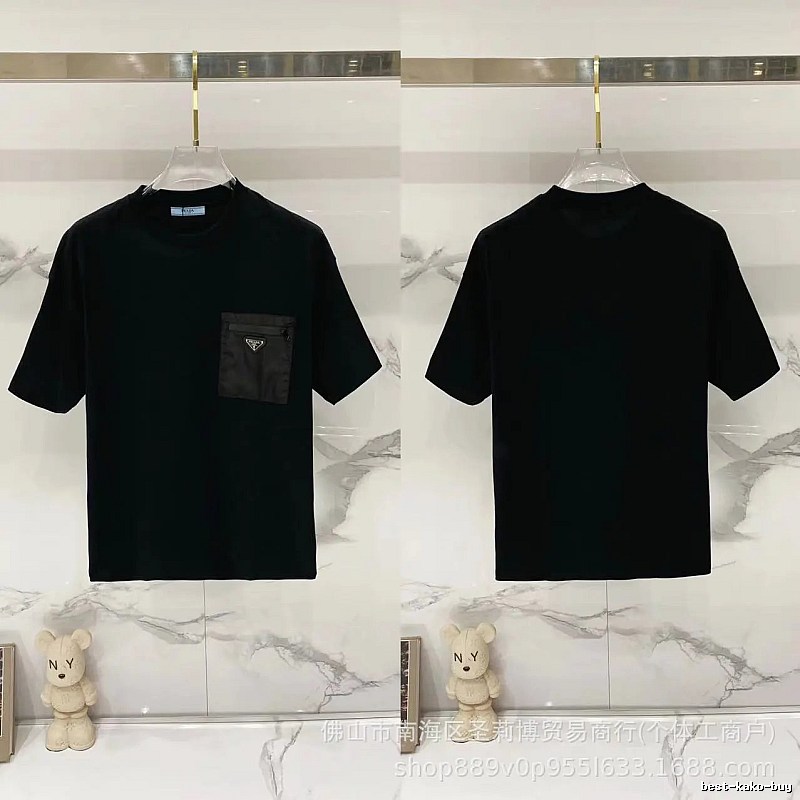Prada Triangle Logo Minimalist Style Black Short-sleeve T-shirt