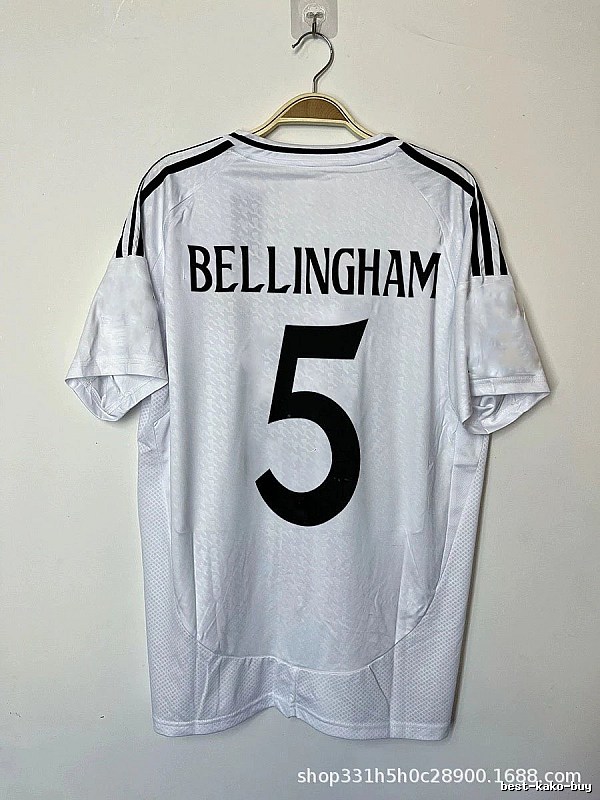 Real Madrid Classic Bellingham #5 soccer jersey White Real Madrid for Daily Styling