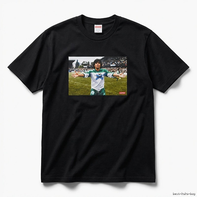 Supreme Maradona-style black T-shirt